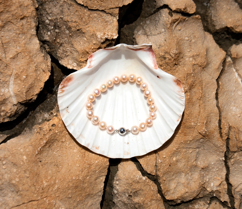 [VWCB14] 8mm A Pink to Peach Freshwater Pearl Bracelet