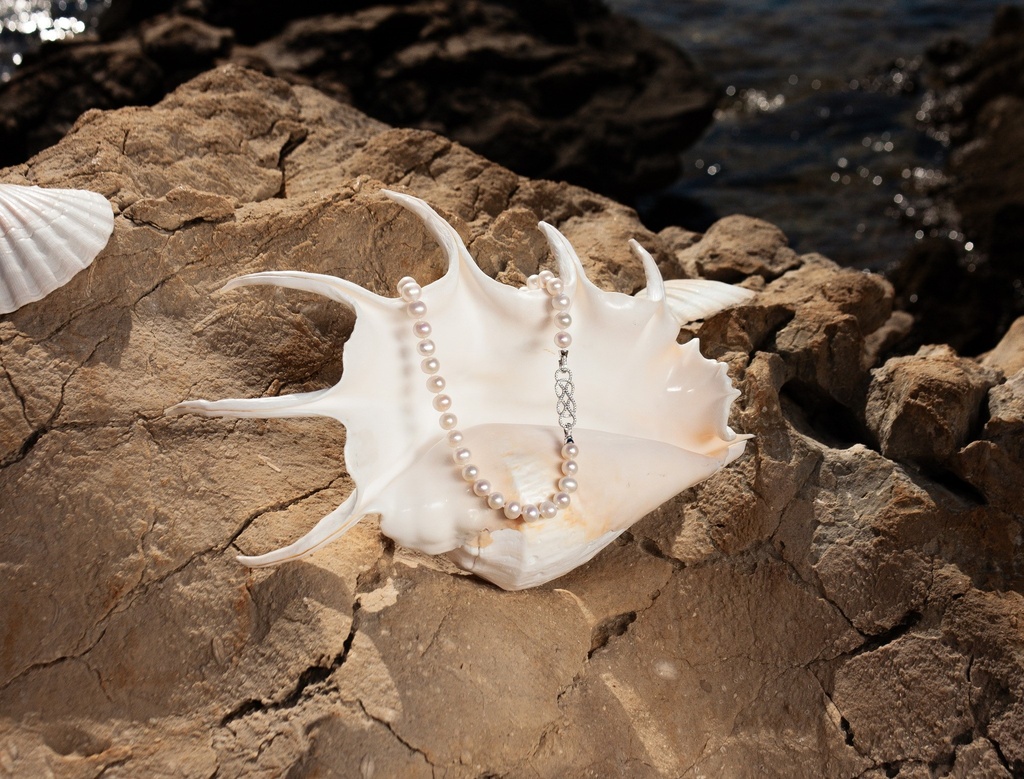 [VWCN09] 9-10mm A White Freshwater Pearl Necklace
