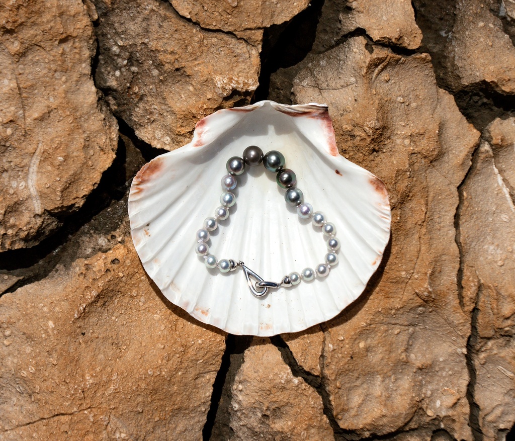 [VSEBSS03] 8-8.5mm AAA SouthSea White & Dark Grey Pearl Bracelet