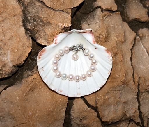 10-11mm A White Freshwater Pearl Bracelet
